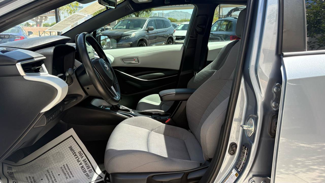 Used 2024 Toyota Corolla SE w/ SE Package FWD image 28