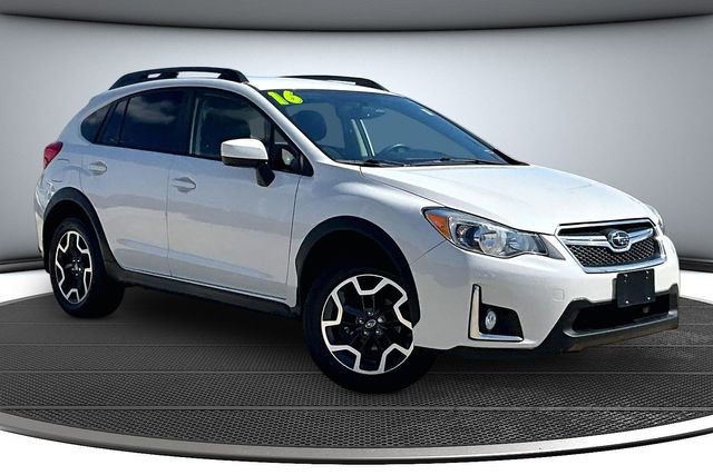 Used 2016 Subaru Crosstrek 2.0i Premium image 3