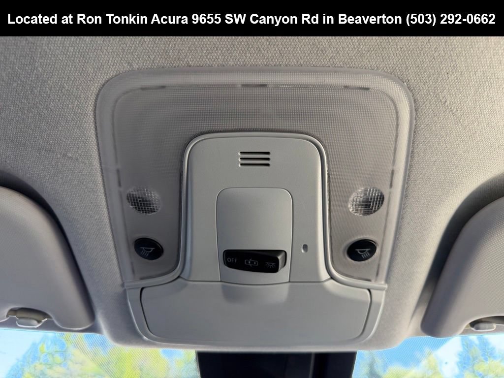 Used 2017 Toyota Prius Three Touring w/ Carpet Mat Package FWD image 26