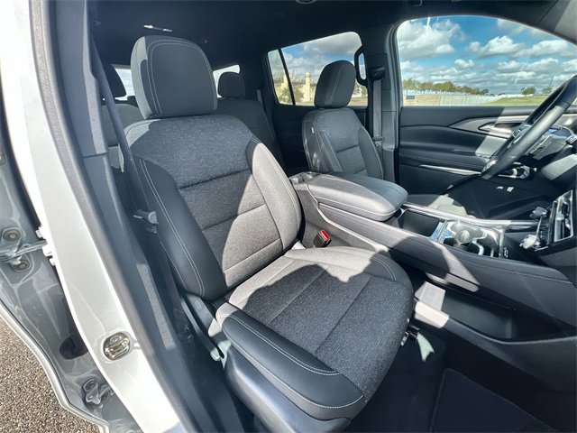 Certified 2025 Chevrolet Traverse LT image 27