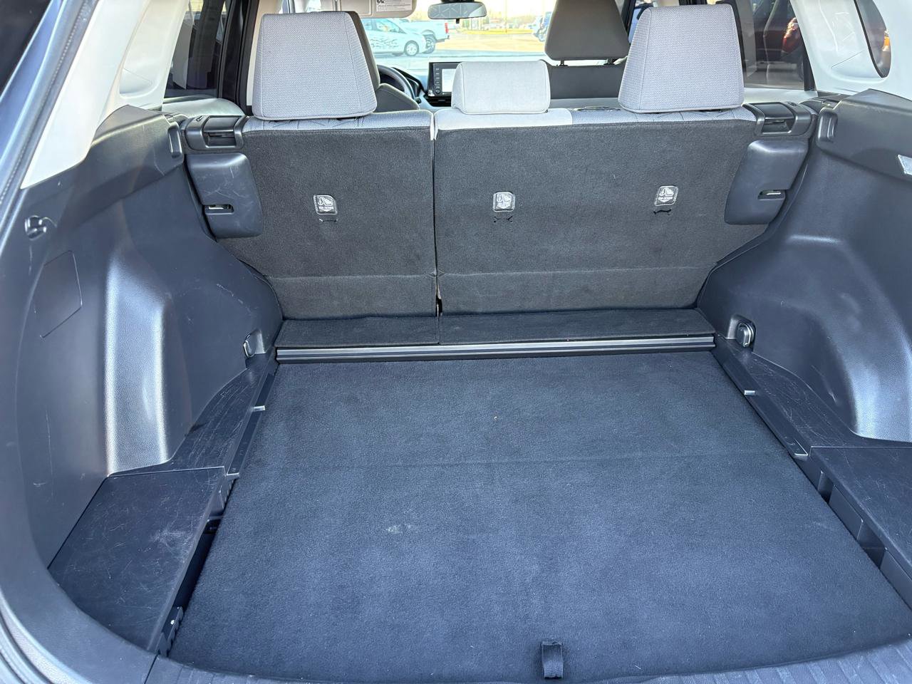 Used 2021 Toyota RAV4 XLE image 54