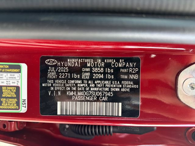 Certified 2025 Hyundai Elantra Sport image 30