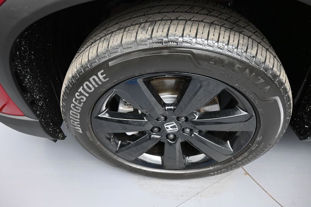 Certified 2025 Honda Pilot Black Edition image 14