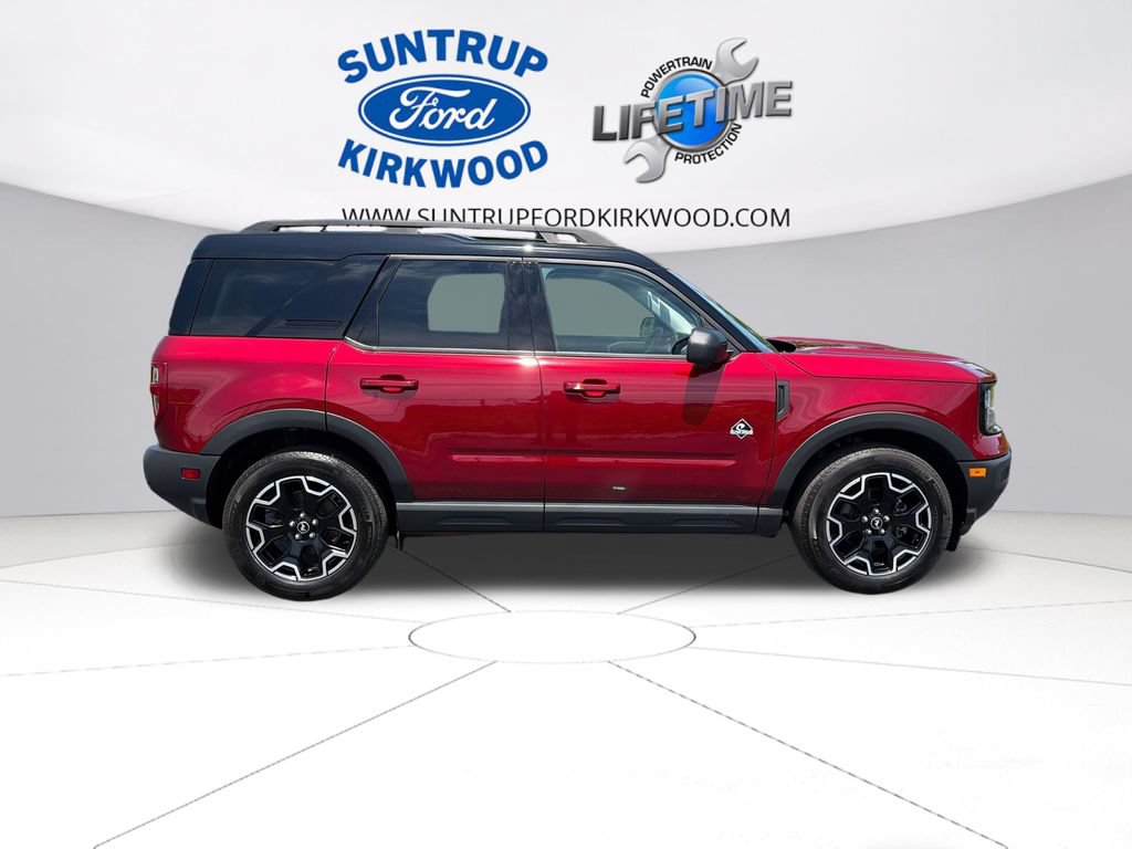 Used 2025 Ford Bronco Sport Outer Banks w/ Outer Banks Tech Package+ AWD/4WD image 8