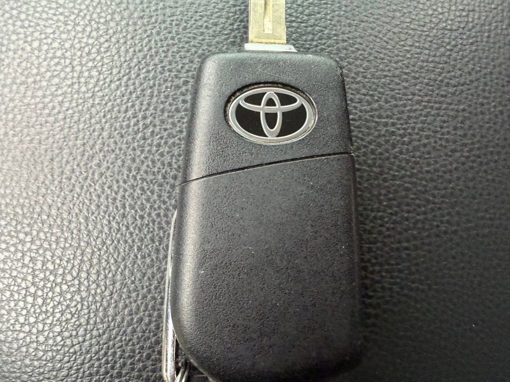 Used 2024 Toyota RAV4 LE image 30