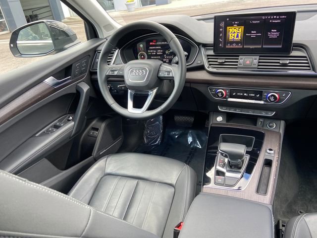 Used 2021 Audi Q5 e Premium Plus w/ Premium Plus Package image 15