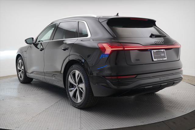 Certified 2024 Audi Q8 e-tron Premium Plus w/ Premium Plus Package AWD/4WD image 3