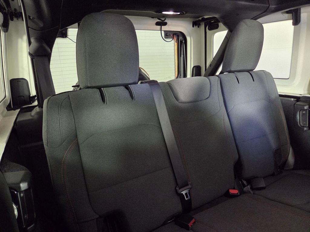 Certified 2024 Jeep Wrangler Unlimited Rubicon image 29