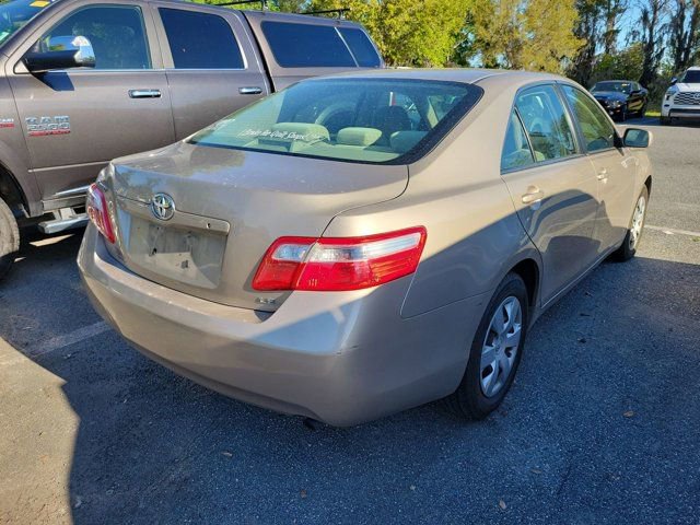 Used 2009 Toyota Camry LE image 4