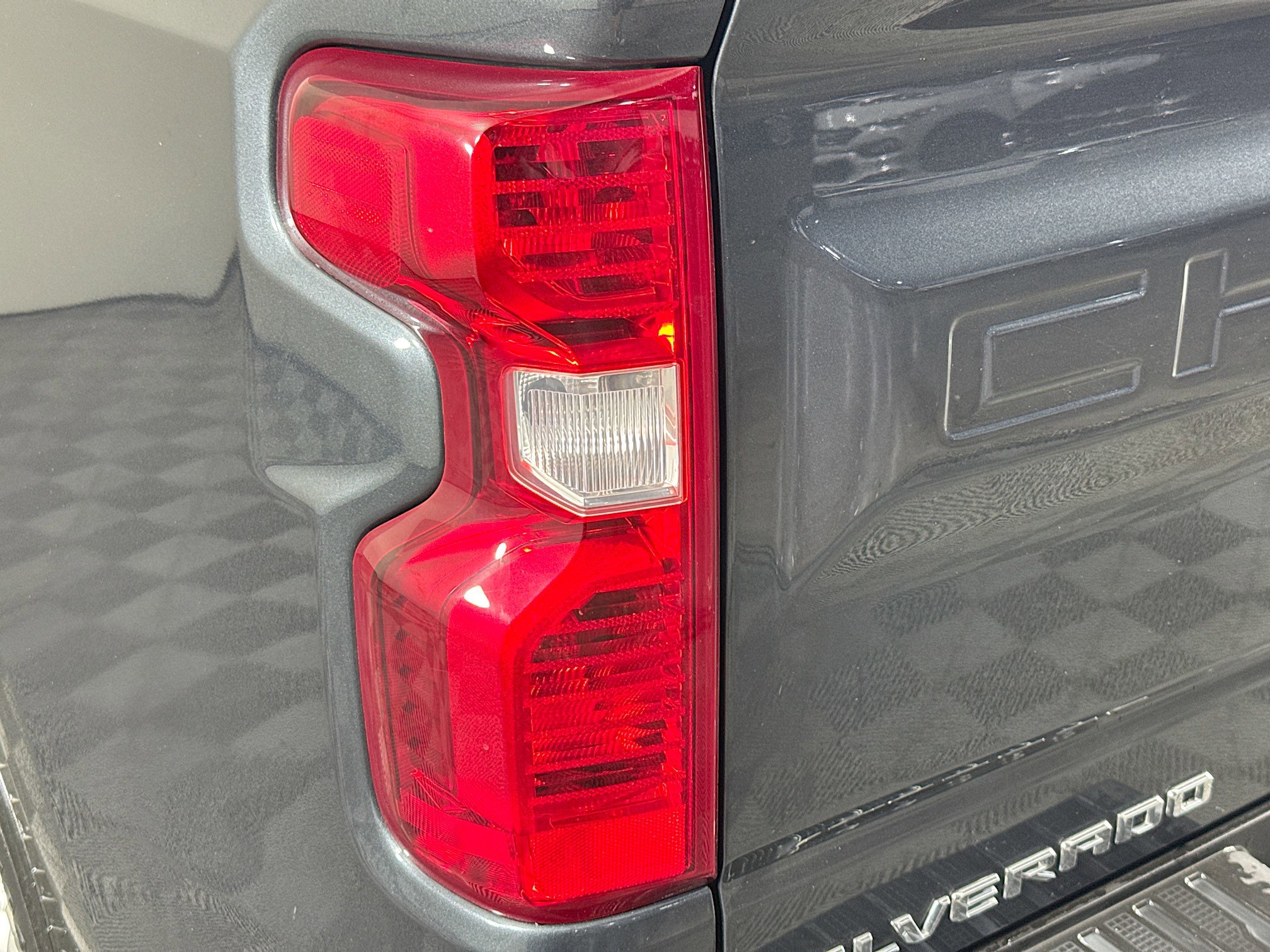 Used 2020 Chevrolet Silverado 1500 LT image 33