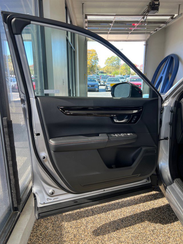 Used 2024 Honda CR-V Sport Touring image 17