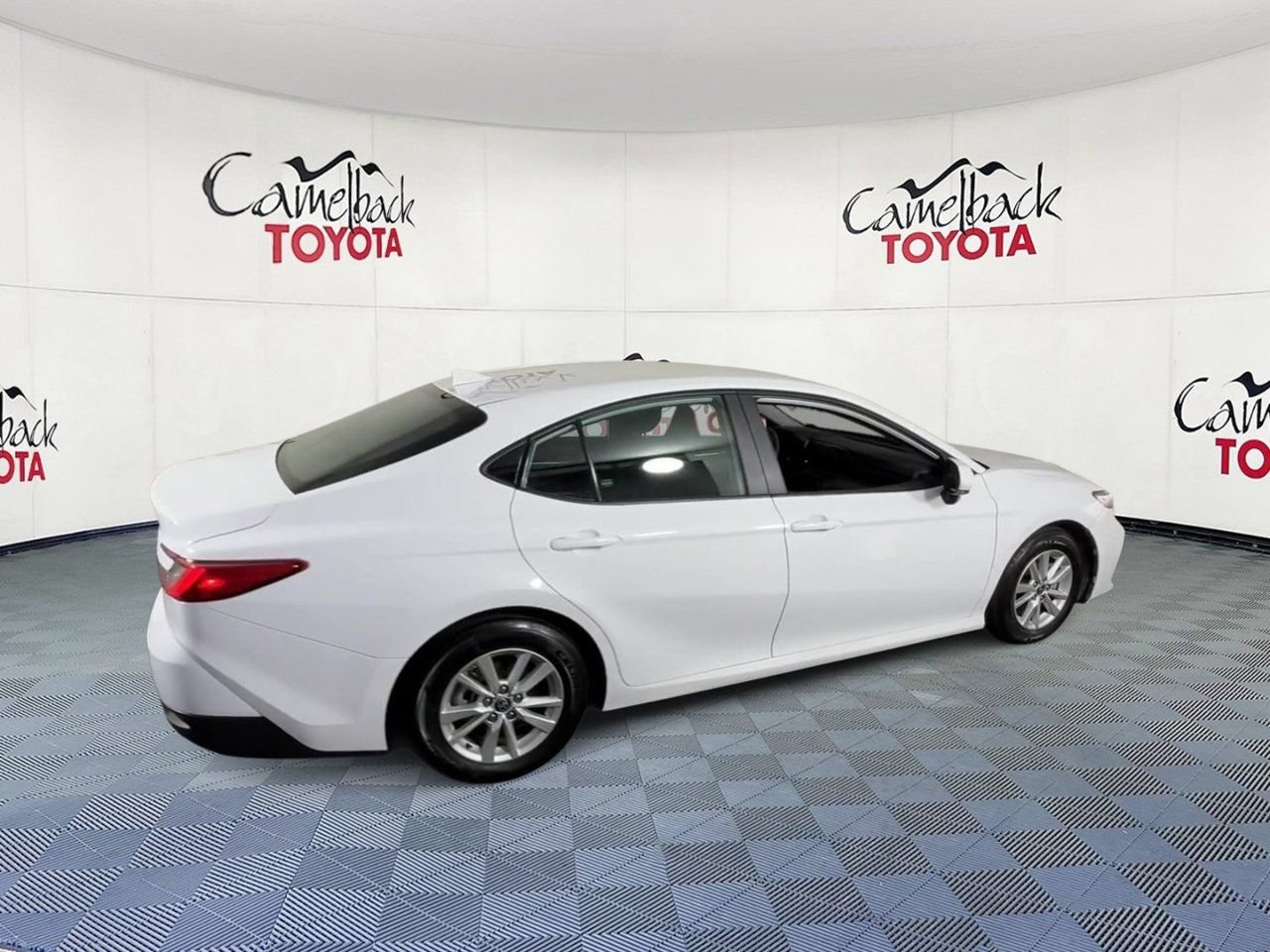 Used 2025 Toyota Camry LE w/ Convenience Package FWD image 3