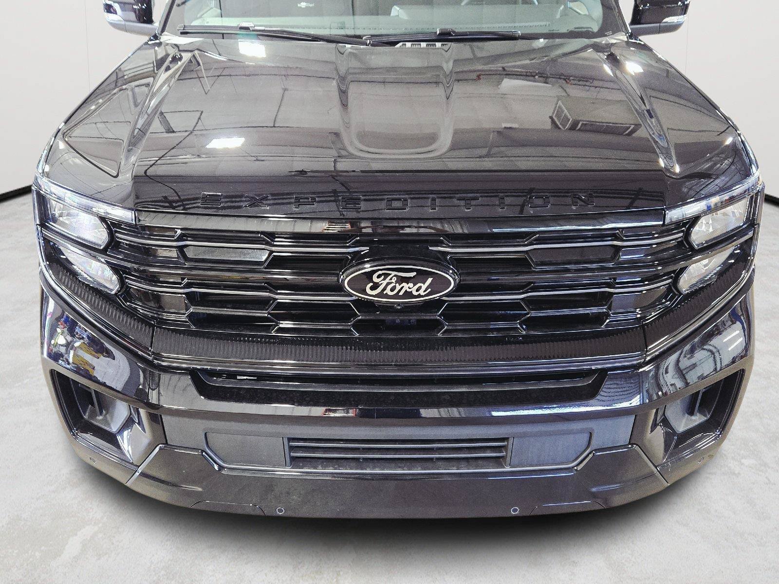 New 2026 Ford Expedition Max Platinum w/ Stealth Performance Package AWD/4WD image 19