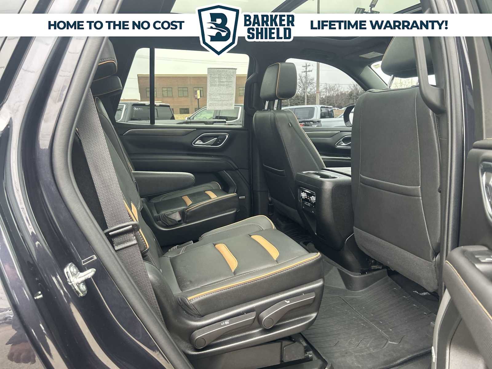 Used 2023 GMC Yukon AT4 w/ AT4 Premium Package AWD/4WD image 27