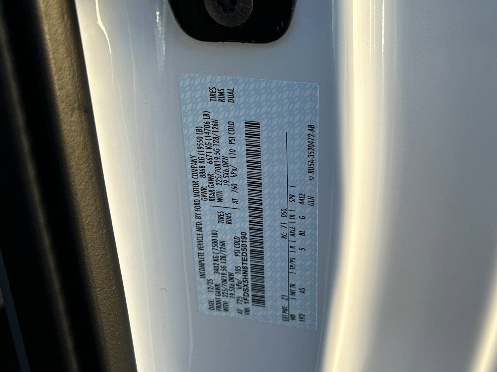 New 2026 Ford F550 4x4 Supercab Super Duty image 32