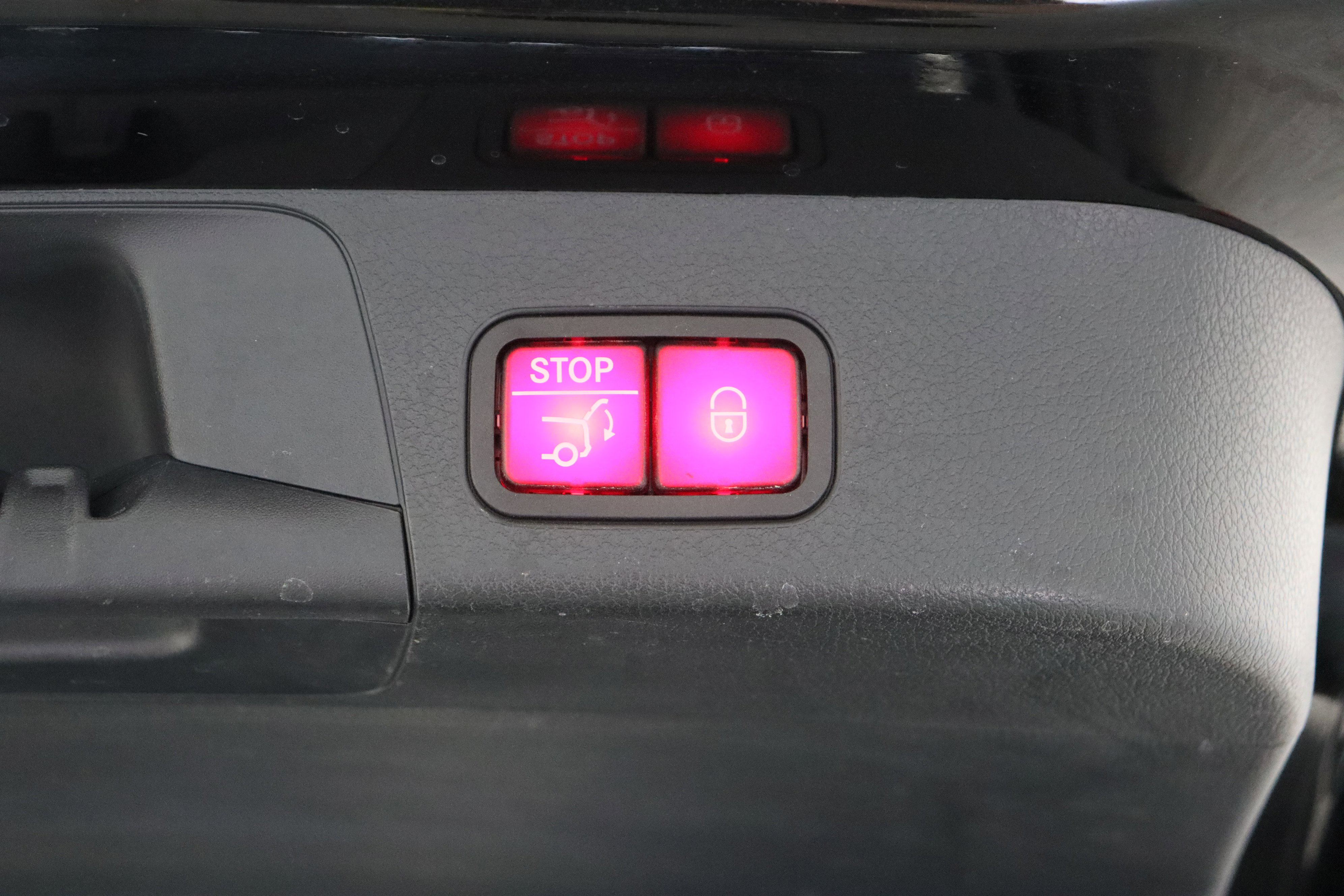 Used 2020 Mercedes-Benz GLB 250 4MATIC image 34