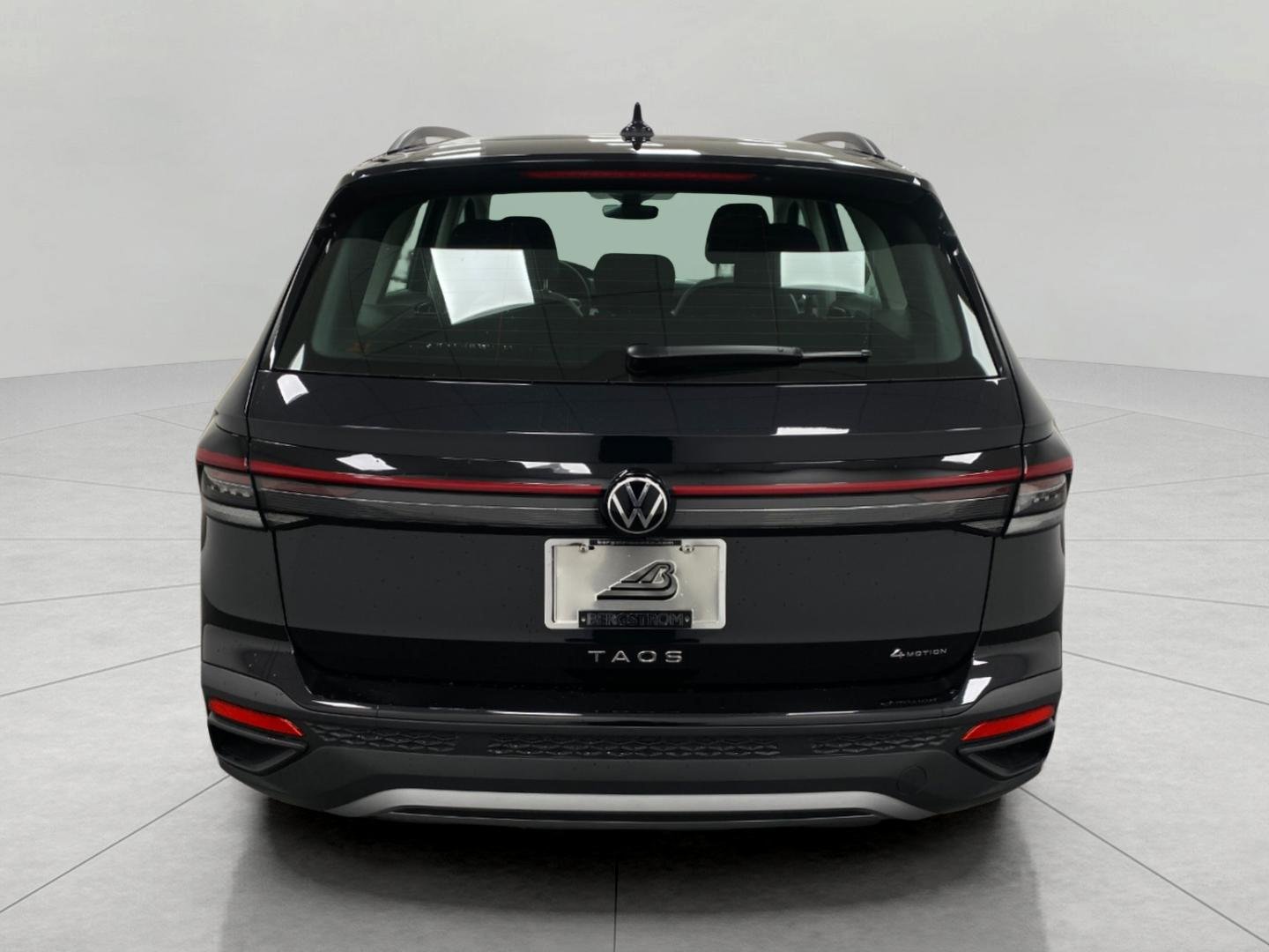 New 2026 Volkswagen Taos S AWD/4WD image 4