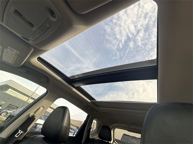 Used 2017 Nissan Rogue SL w/ SL Premium Package image 21