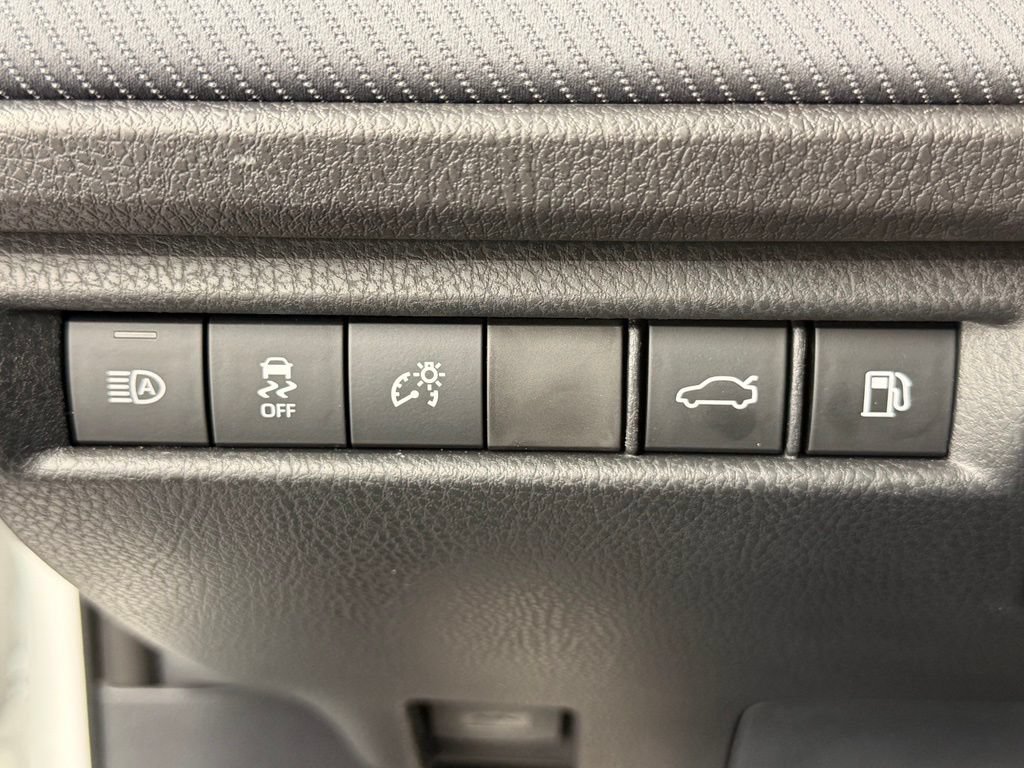 Used 2026 Toyota Camry SE FWD image 29