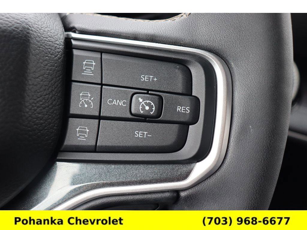 Used 2024 Jeep Wagoneer 4WD w/ Premium Group I image 11