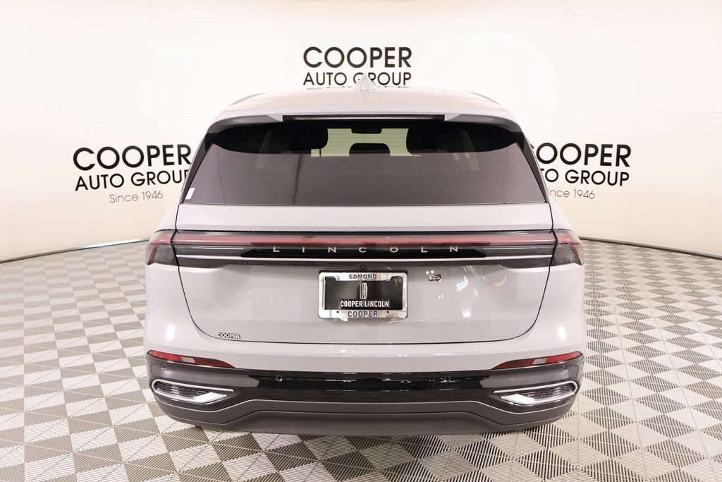 New 2026 Lincoln Nautilus Premier AWD/4WD image 21