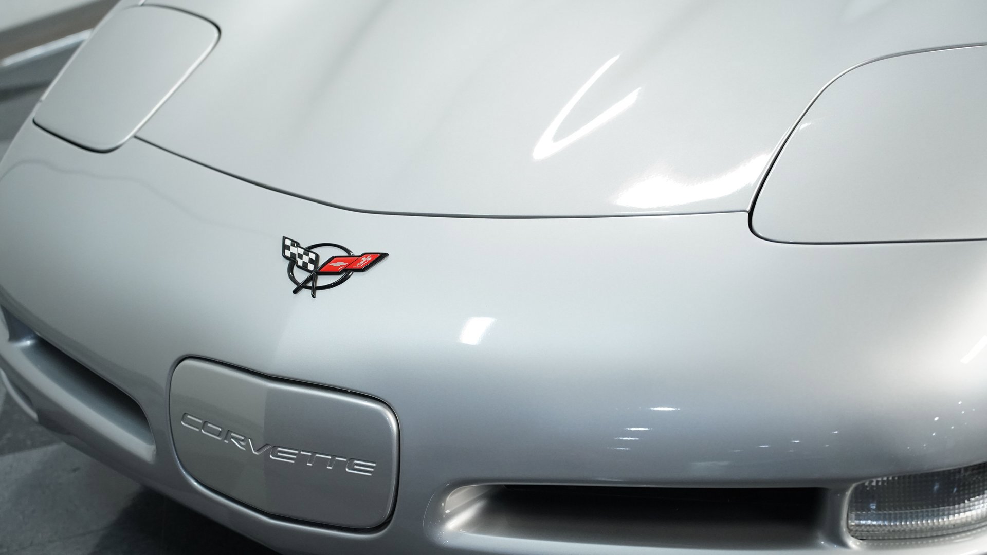 Used 2004 Chevrolet Corvette Coupe w/ Preferred Equipment Group image 17