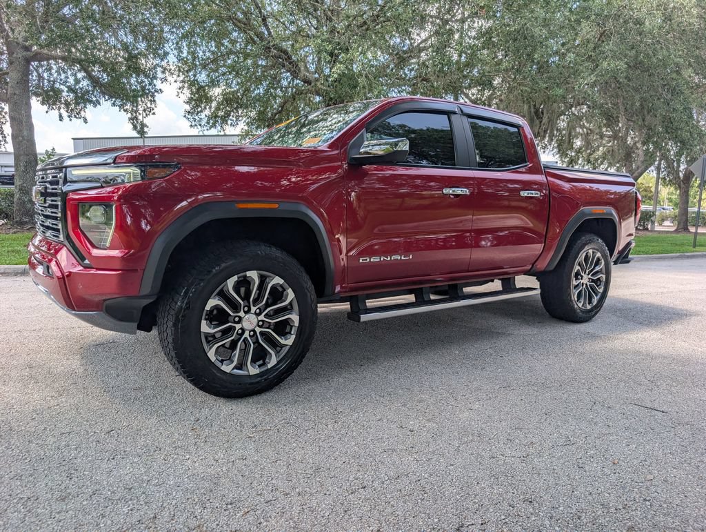 Used 2023 GMC Canyon Denali AWD/4WD image 3