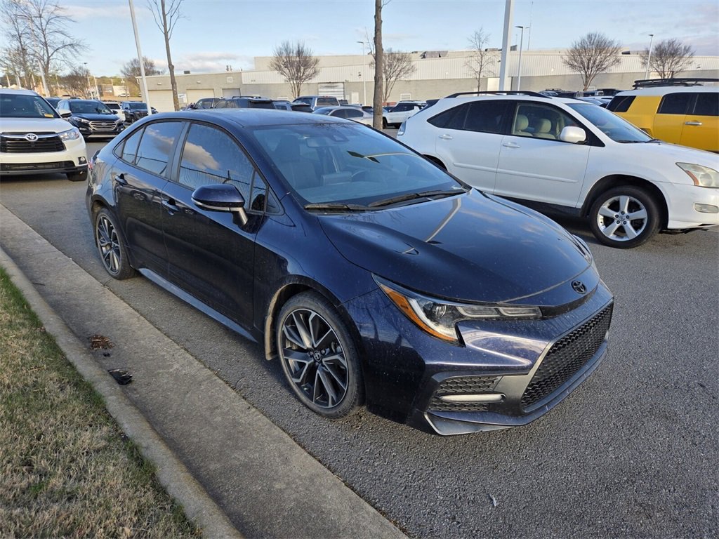 Used 2022 Toyota Corolla SE image 3