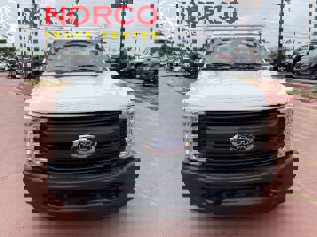 Used 2017 Ford F250 XL w/ Power Equipment Group image 3