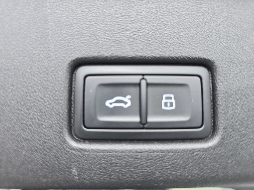 Used 2023 Audi Q4 e-tron Premium w/ Premium Plus RWD image 16