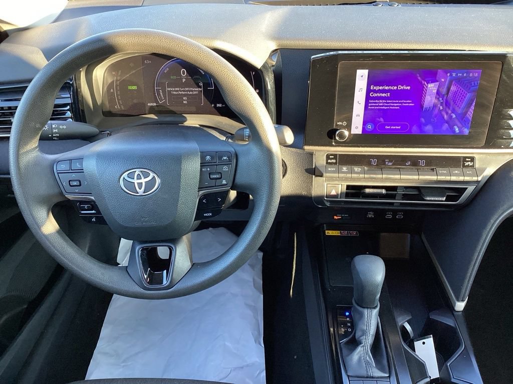 Used 2025 Toyota Camry LE FWD image 14