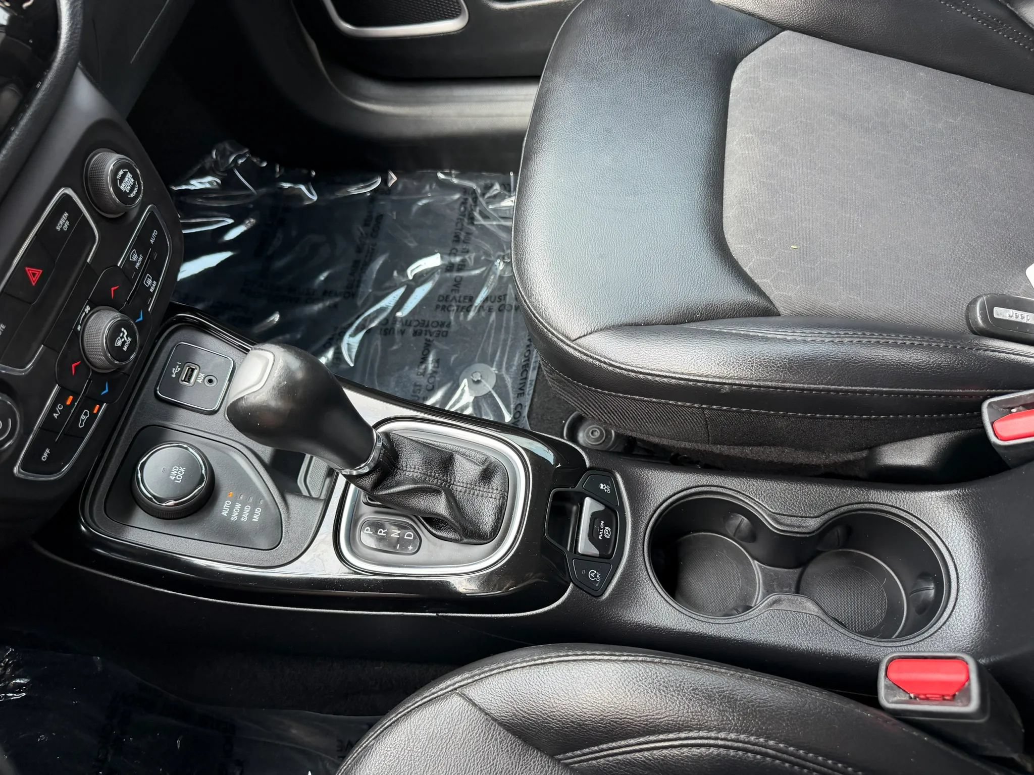 Used 2019 Jeep Compass Latitude AWD/4WD image 28