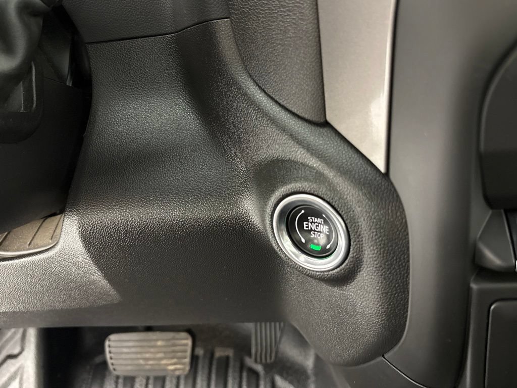 Certified 2025 Chevrolet Silverado 1500 W/T RWD image 30