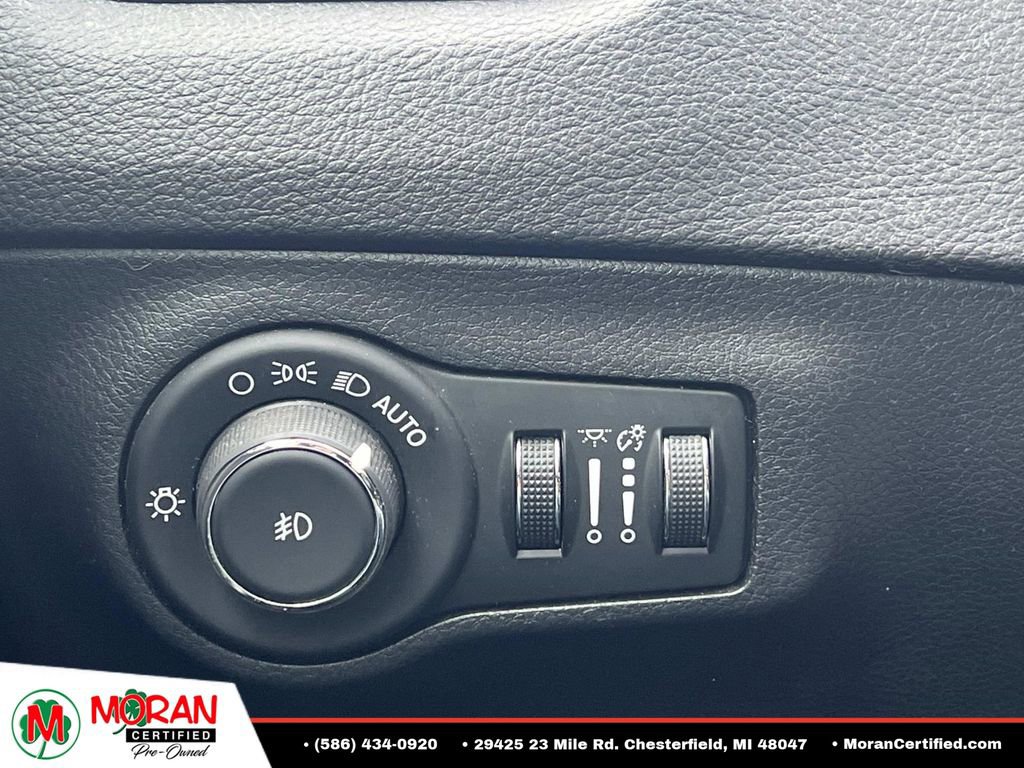 Used 2020 Jeep Compass Limited AWD/4WD image 25