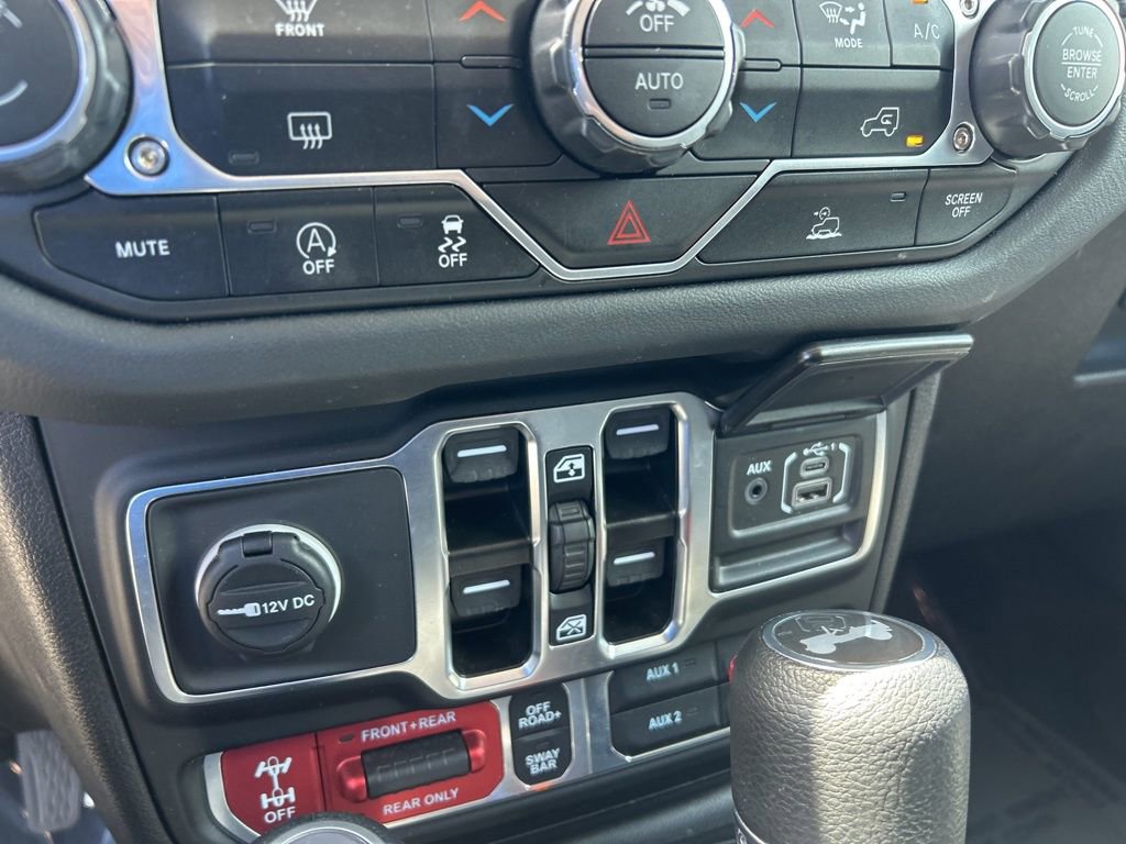 Certified 2025 Jeep Wrangler Unlimited Rubicon image 38