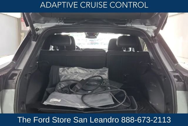 Used 2025 Chevrolet Equinox EV RS FWD image 11