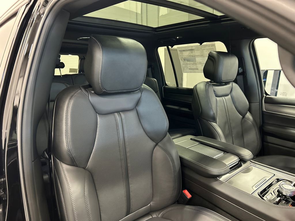 New 2026 Jeep Grand Wagoneer Limited image 37