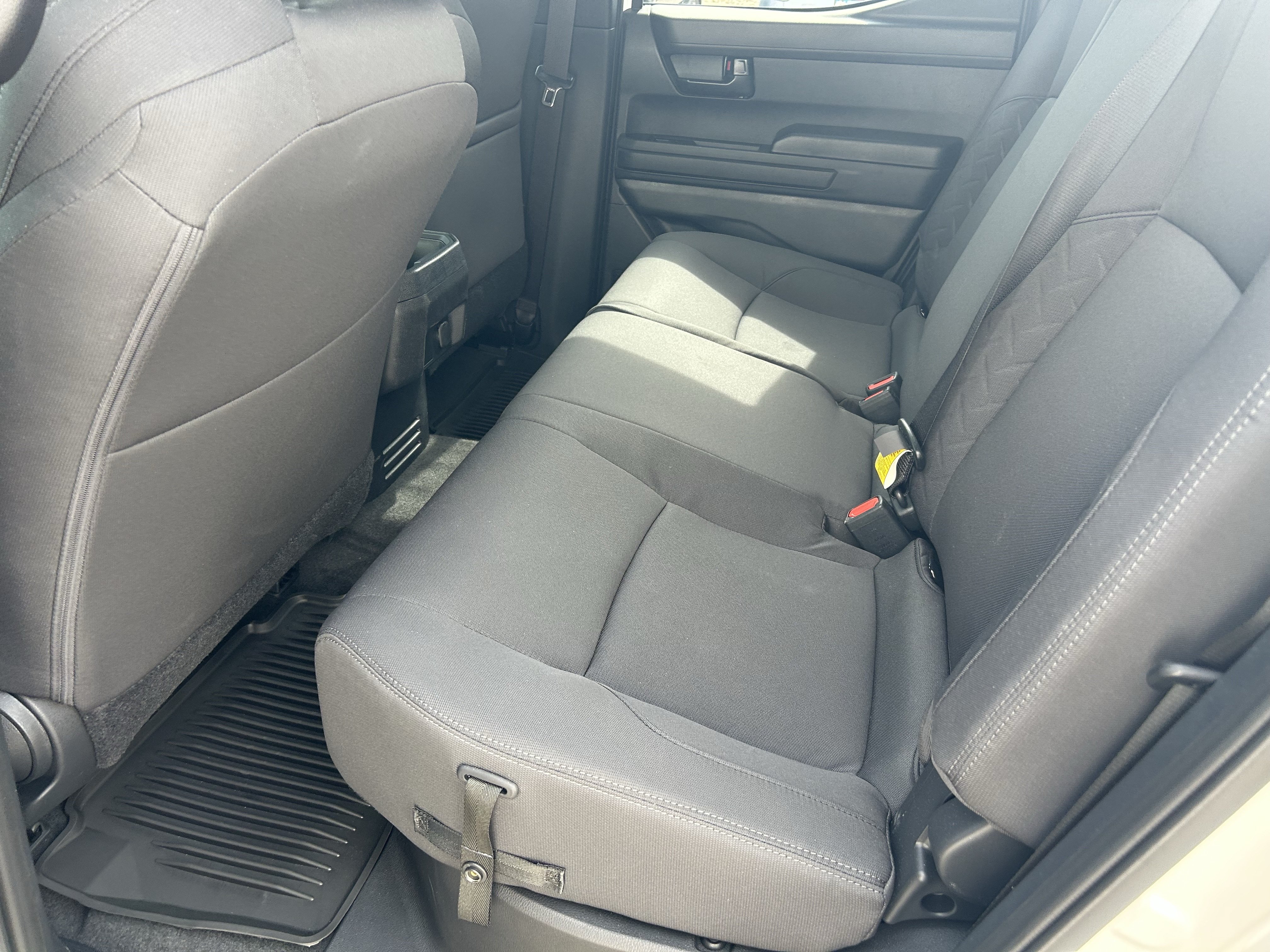 Certified 2025 Toyota Tacoma SR5 AWD/4WD image 17