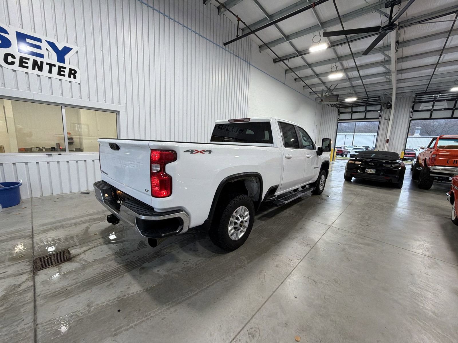 Used 2024 Chevrolet Silverado 2500 LT image 8