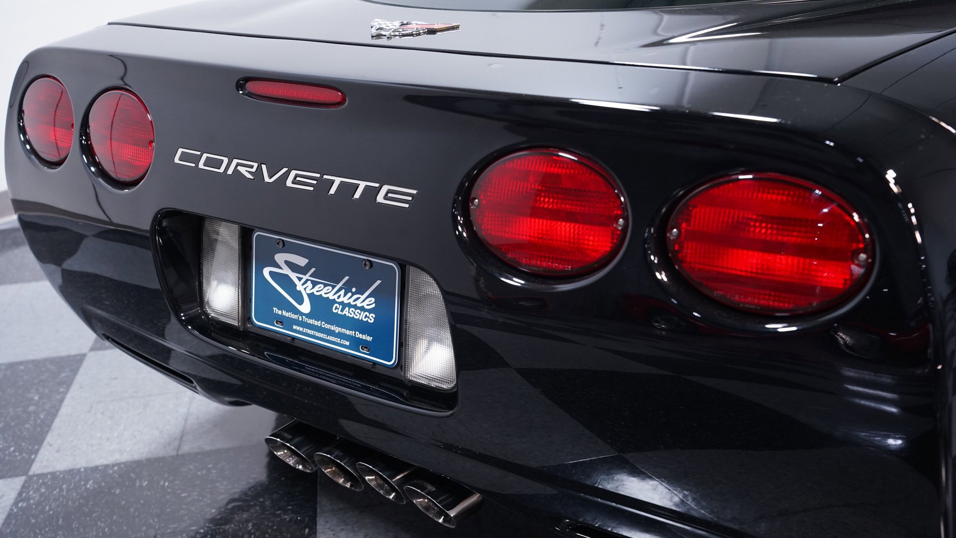 Used 2000 Chevrolet Corvette Coupe image 22