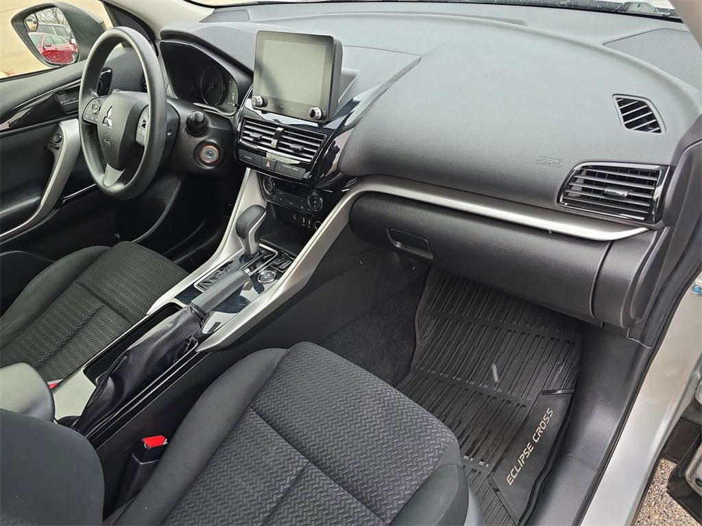 Used 2023 Mitsubishi Eclipse Cross LE image 30