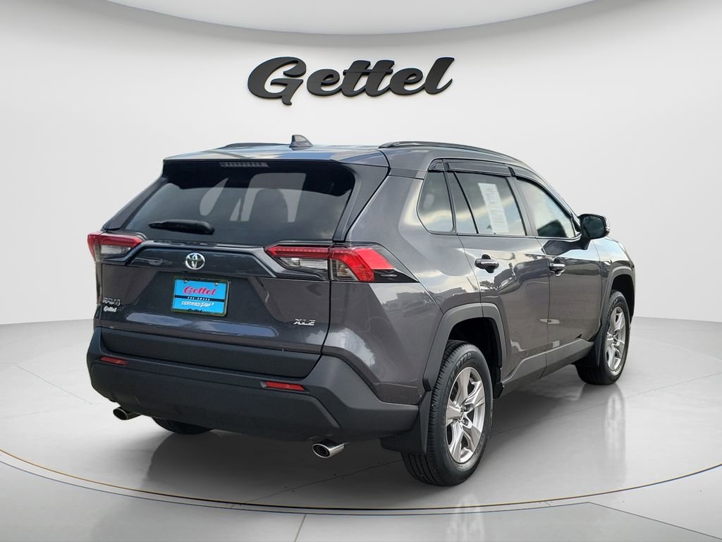 Certified 2025 Toyota RAV4 XLE w/ Convenience Package FWD image 4