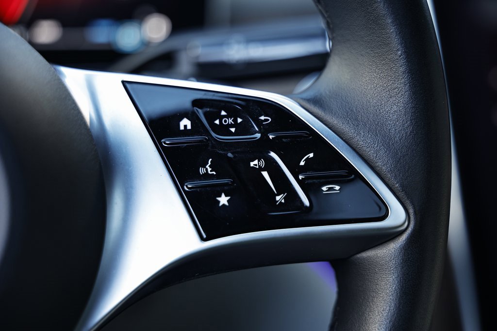 Used 2023 Mercedes-Benz C 300 4MATIC Sedan w/ Exclusive Trim Package image 36