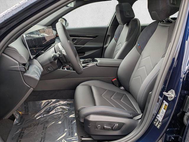 New 2026 BMW 530i xDrive w/ M Sport Package AWD/4WD image 4