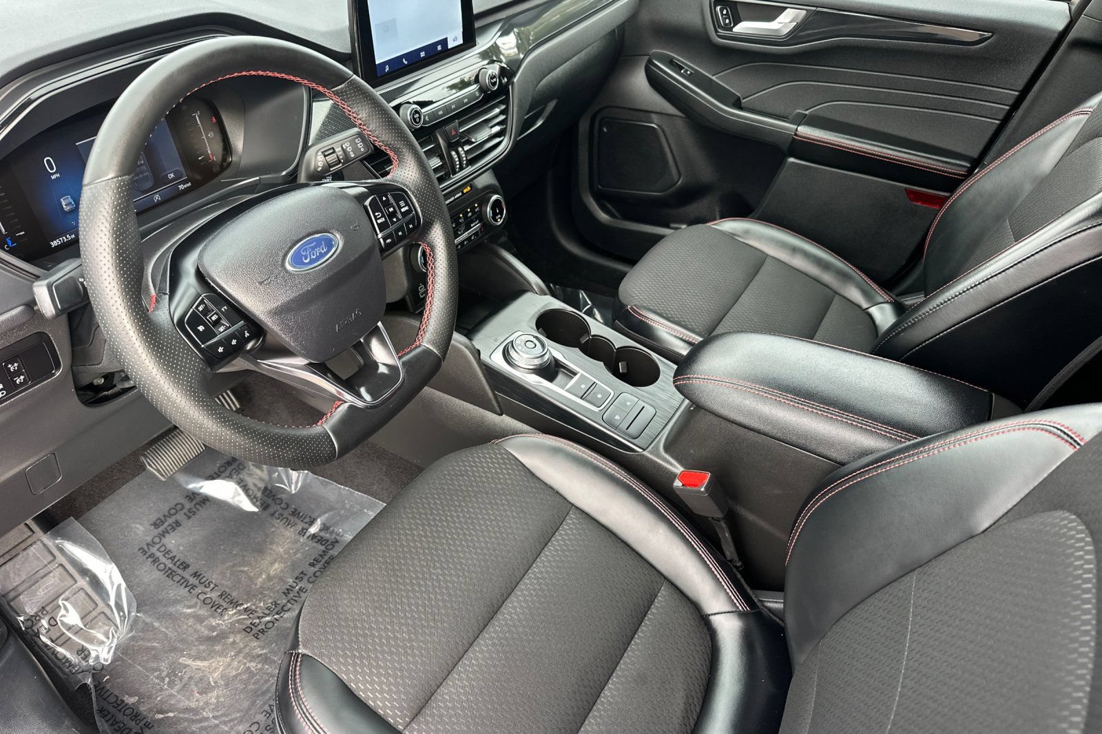 Used 2025 Ford Escape ST-Line Select AWD/4WD image 9