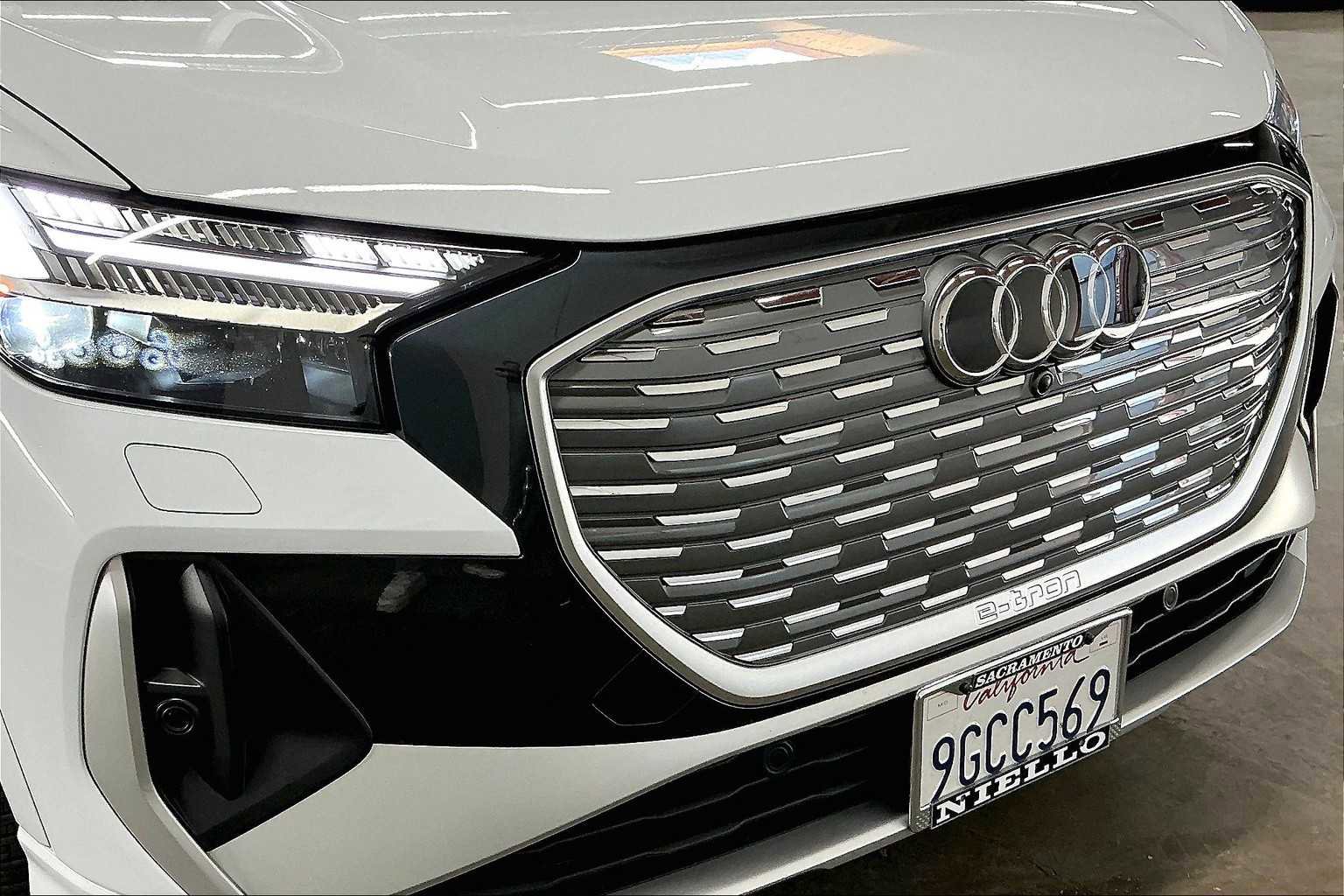 Used 2023 Audi Q4 e-tron Prestige w/ 20" Wheel Package image 32