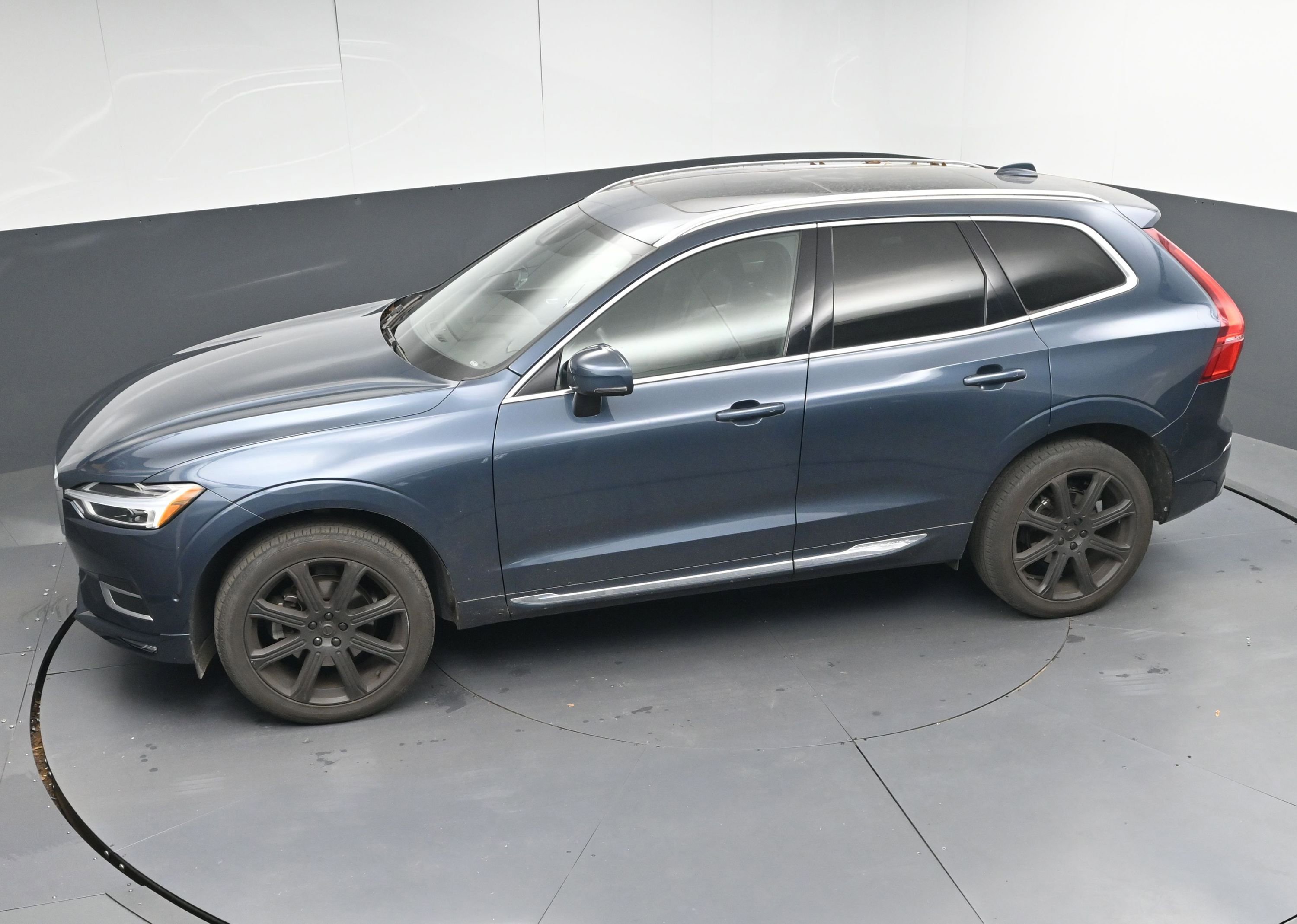 Used 2018 Volvo XC60 T5 Inscription w/ Convenience Package image 39