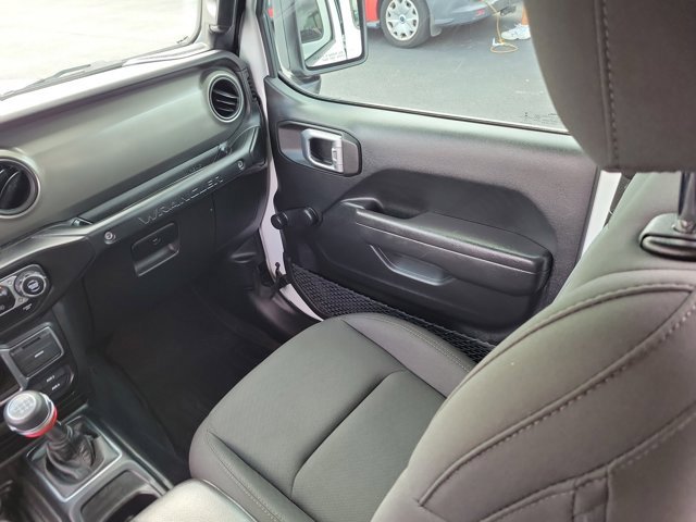 Used 2022 Jeep Wrangler Unlimited Sport image 4