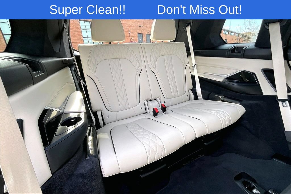 Used 2024 BMW ALPINA XB7 AWD/4WD image 38