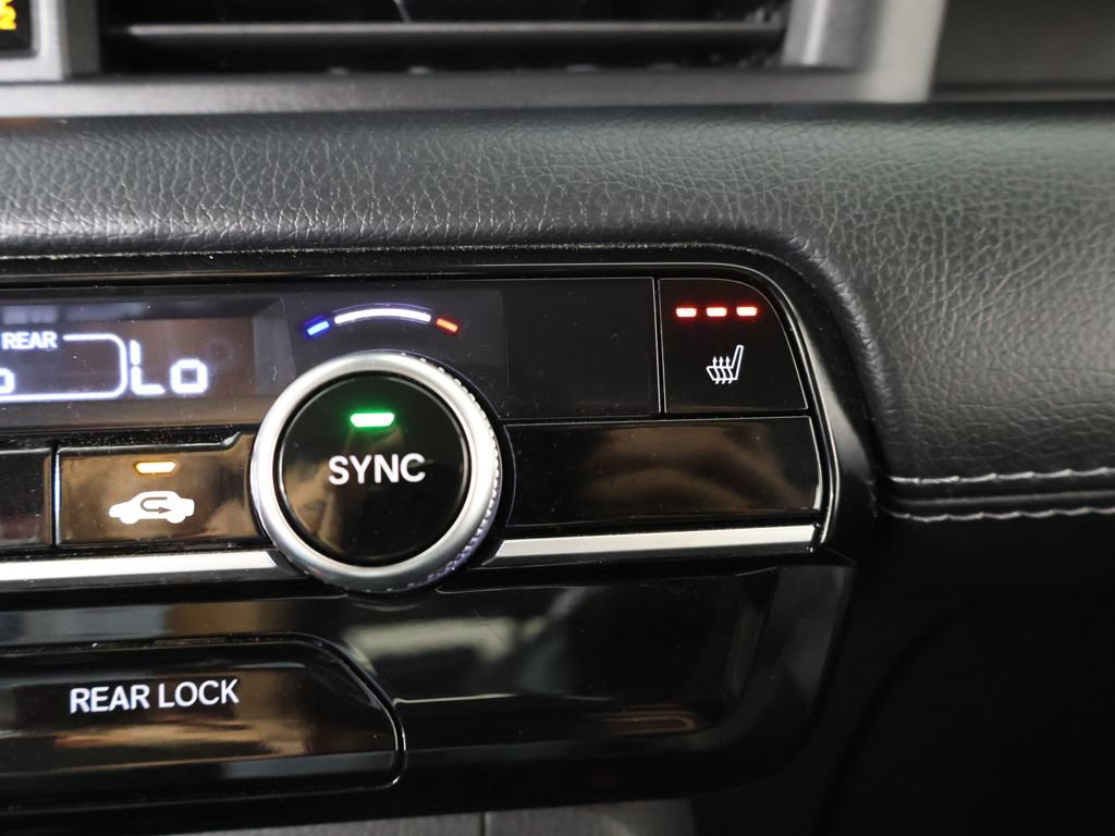 Used 2025 Honda Pilot EX-L image 47